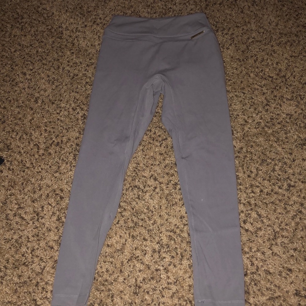 Whitney Simmons grey leggings